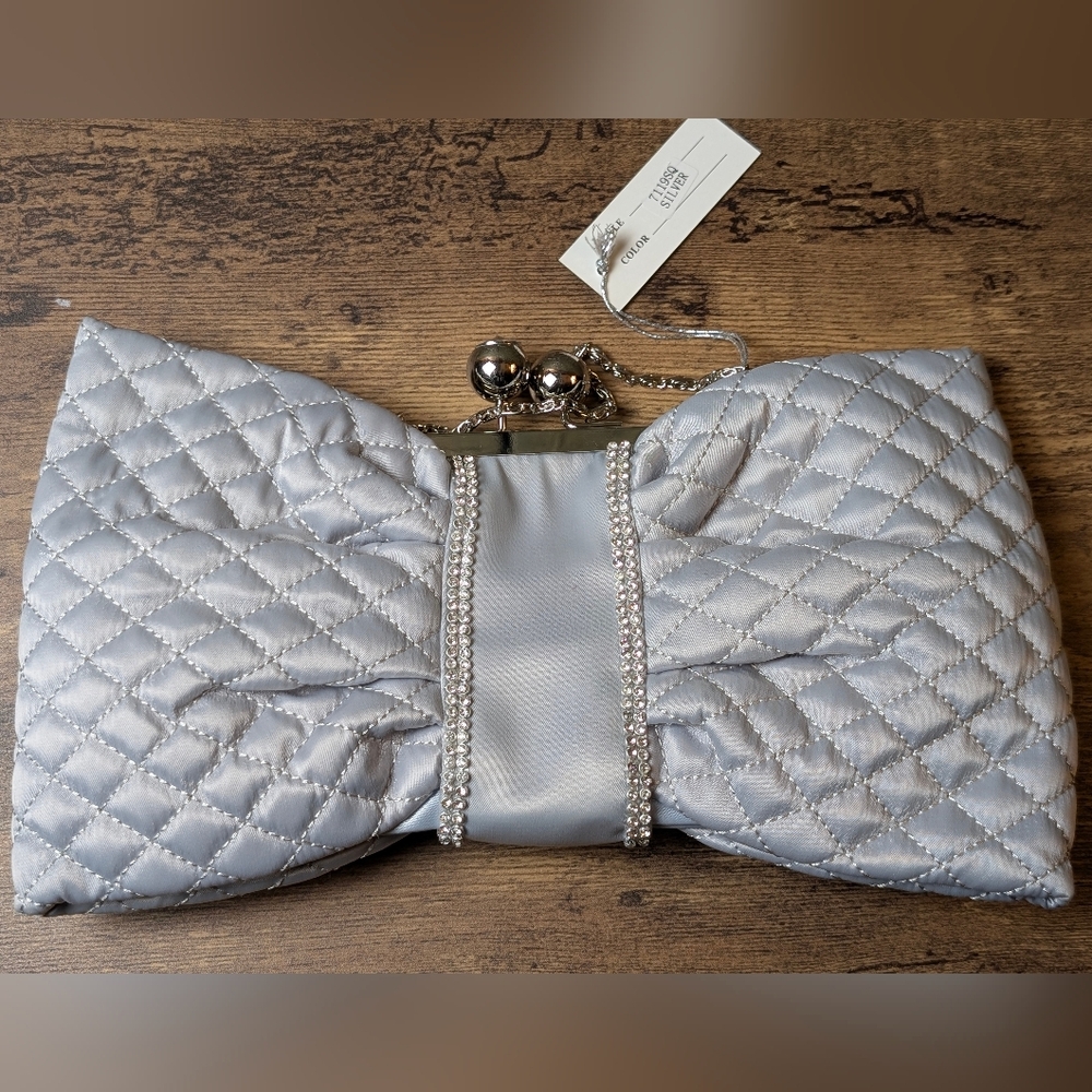 NWT Bella Collection Silver Quilted Bow and Rhinestone Clutch - Picture 2 of 9